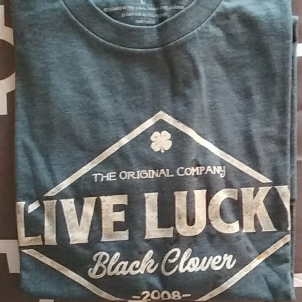 Black Clover t-shirt